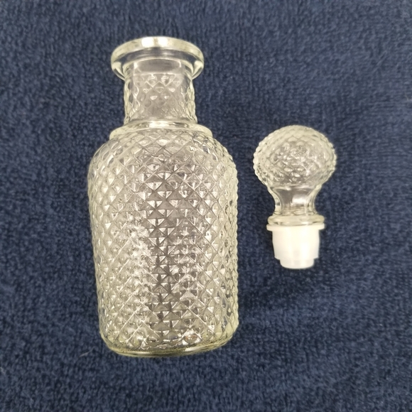 Vintage Avon Perfume Decanter - Picture 3 of 8